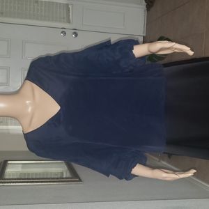 Antonio Melani m flowy silk 3 tier quarter sleeve vneck